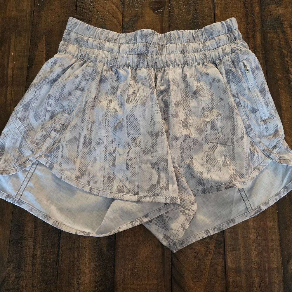 Lululemon Tracker short